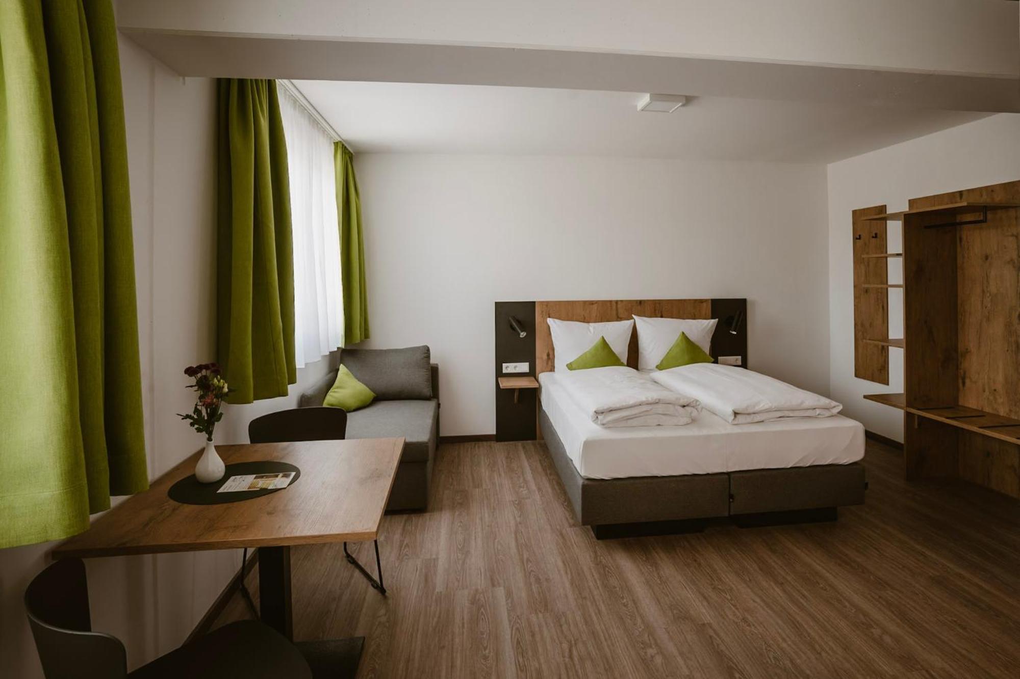 Motel Sleep Inn Toging am Inn Екстериор снимка